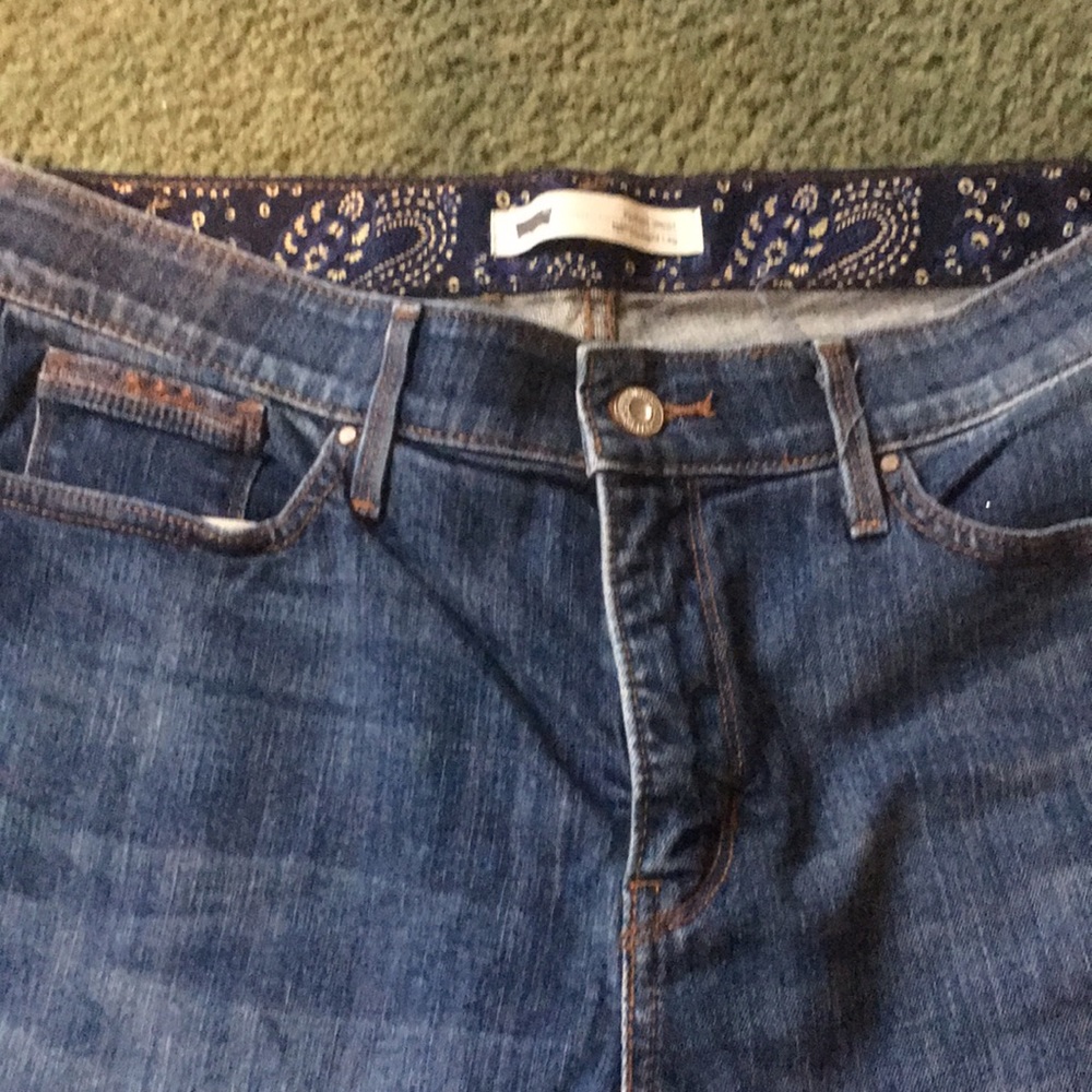 Ladies Levi's jeans 31